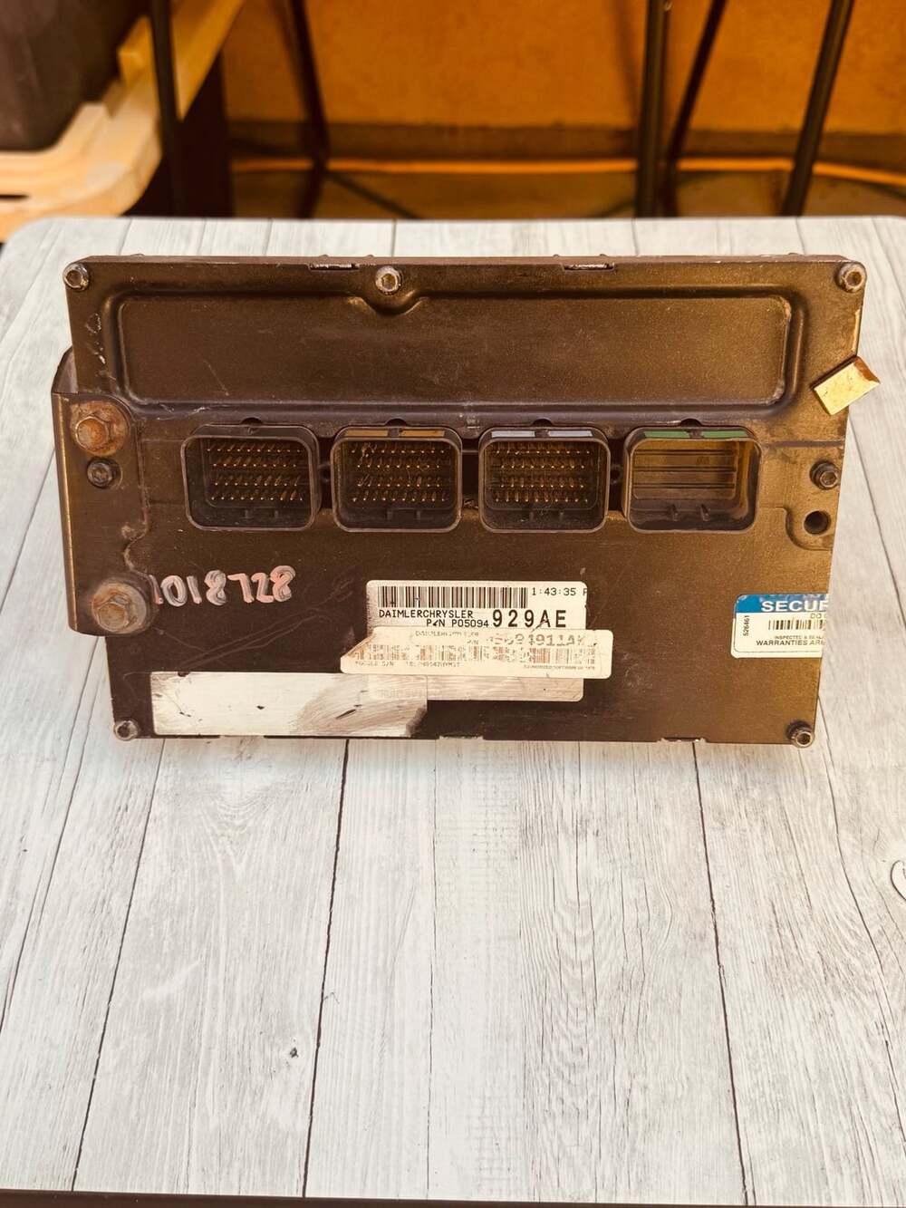 DaimlerChrysler Engine Control Module P05094929AE ECM ECU